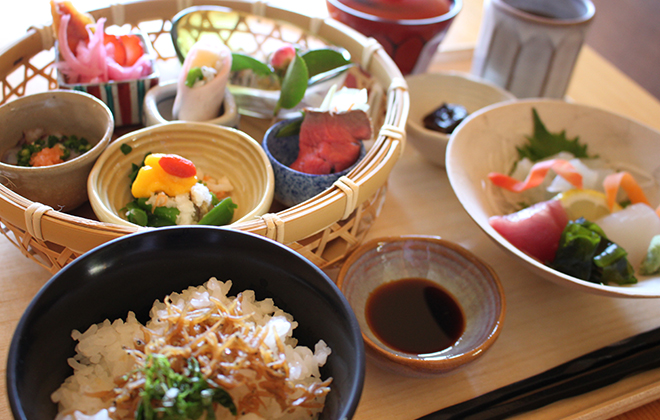 image:Hagi Goyomi (menú de mediodía, cafetería)